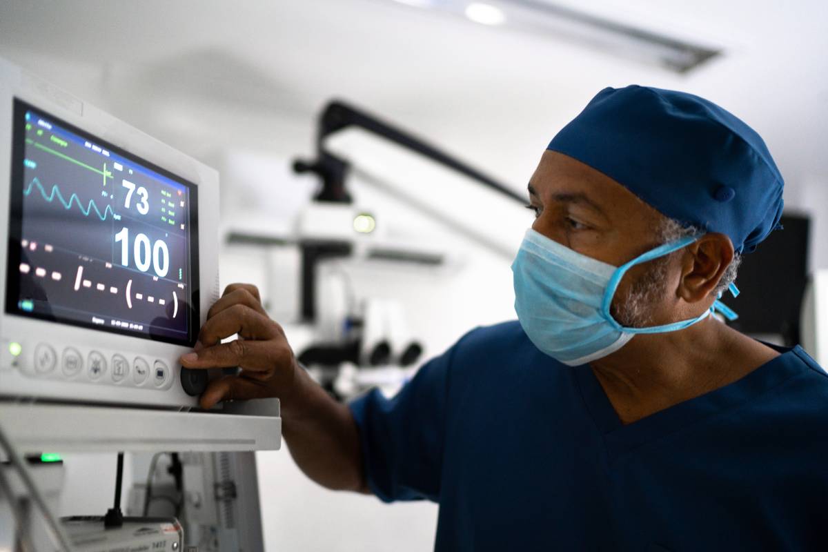 Intraoperative Hypotension and Adverse Outcomes